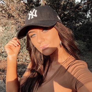 Meet your Posher, Lilly